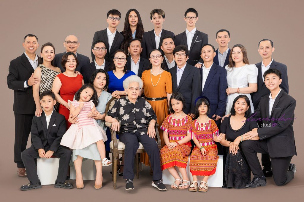 Báo giá dịch vụ chụp ảnh đại gia đình ở TP HCM dịp Tết của Lavender studio
