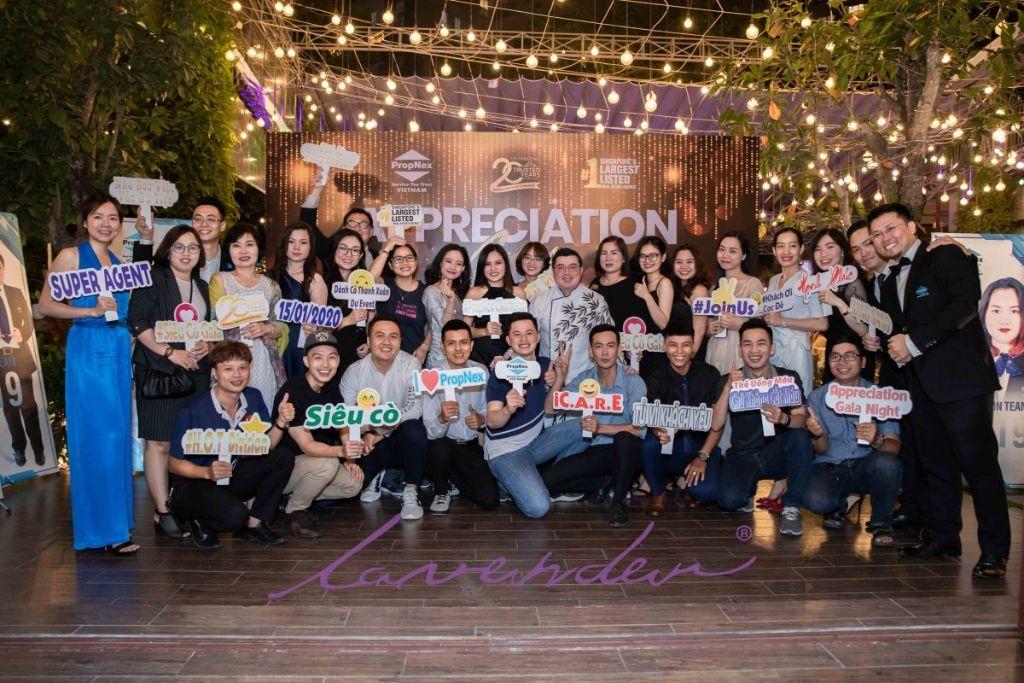 Báo giá chụp ảnh sự kiện year end party tại Studio Lavender TP HCM