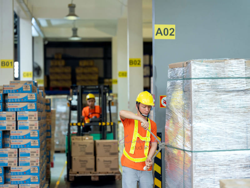 Chụp hình profile công ty ra khơi- doanh nghiệp tại TPHCM