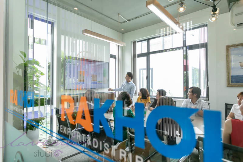 Chụp hình profile công ty ra khơi- doanh nghiệp tại TPHCM